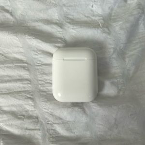Airpods (1st generation)